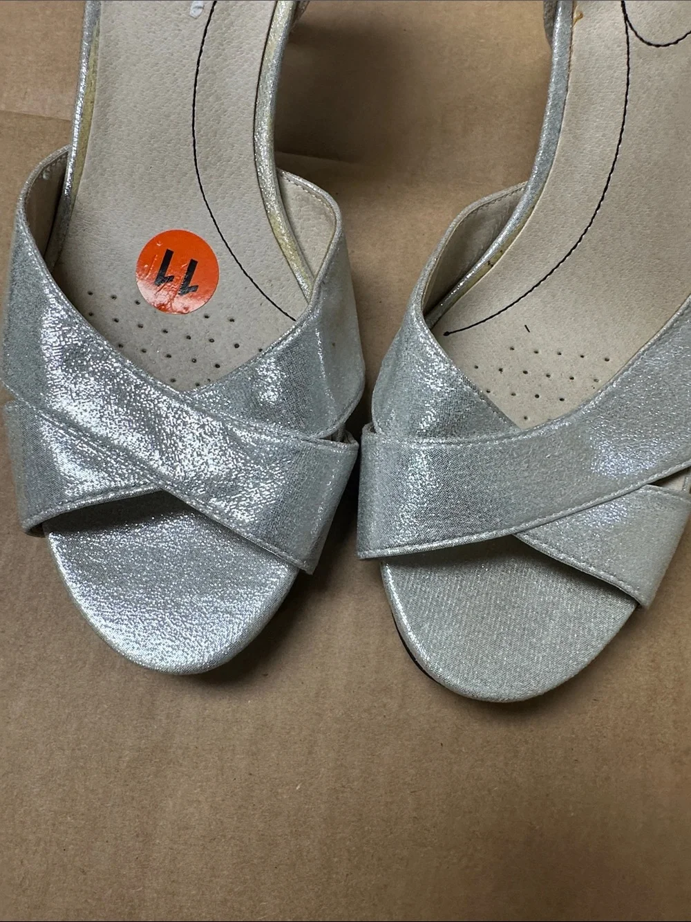 ##850, Size 11, Life Stride Women's Metallic Silver Open-Toe D'Orsay Heels